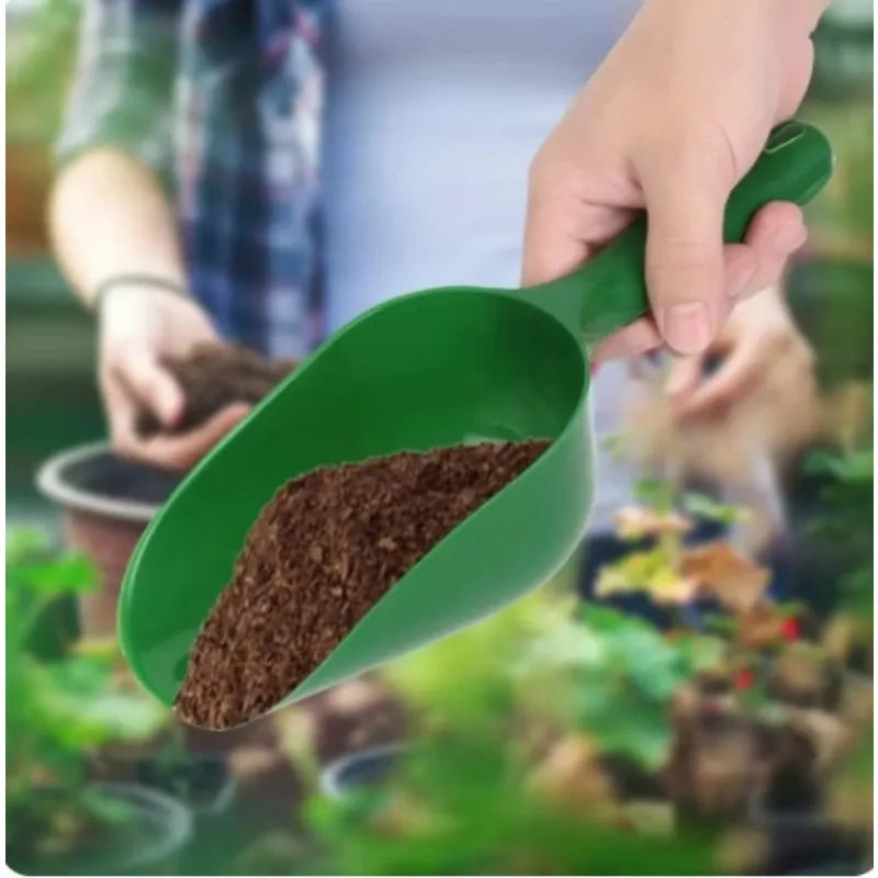 Multipurpose Ergonomic Garden Soil Scoop - 2