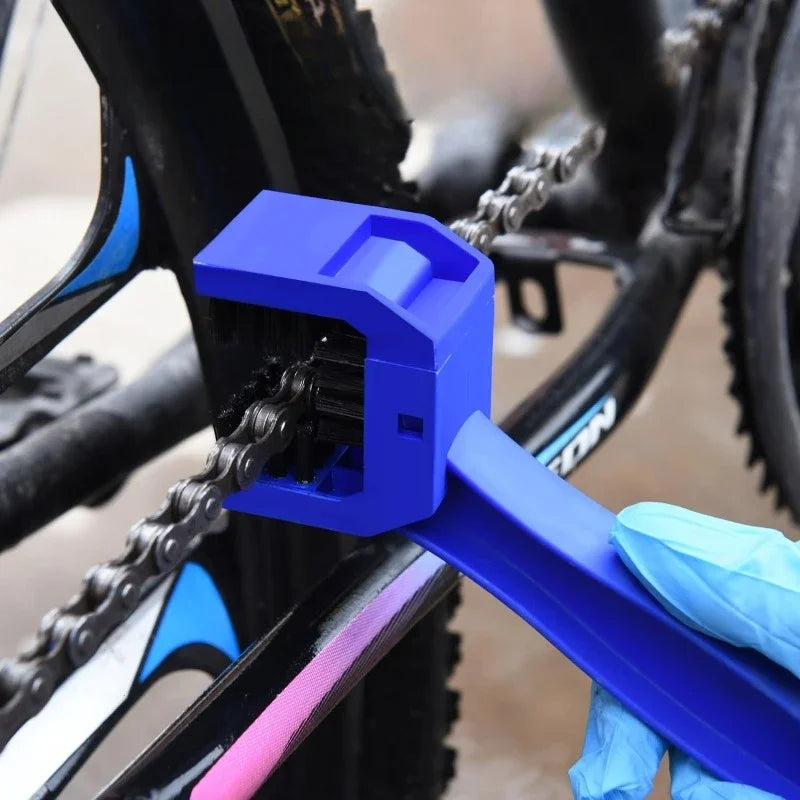 Multipurpose Chain Cleaning Brush for Motorcycles and Bicycles