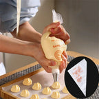 Disposable Piping Bags for Cake Decorating and Baking