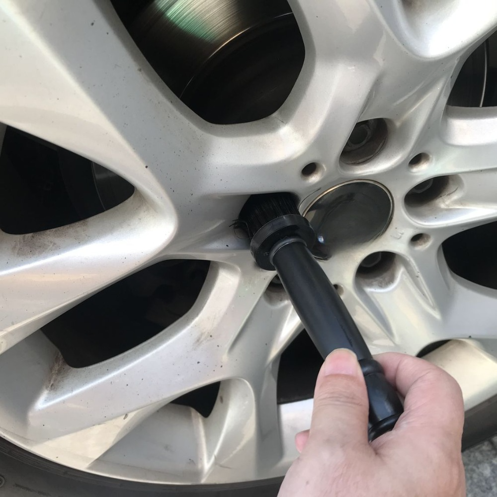 Car Wheel and Rim Detailing Cleaning Brush