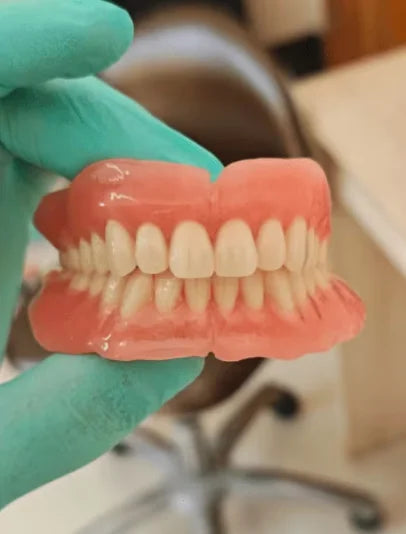 Realistic Temporary Denture Set for Confident Smile