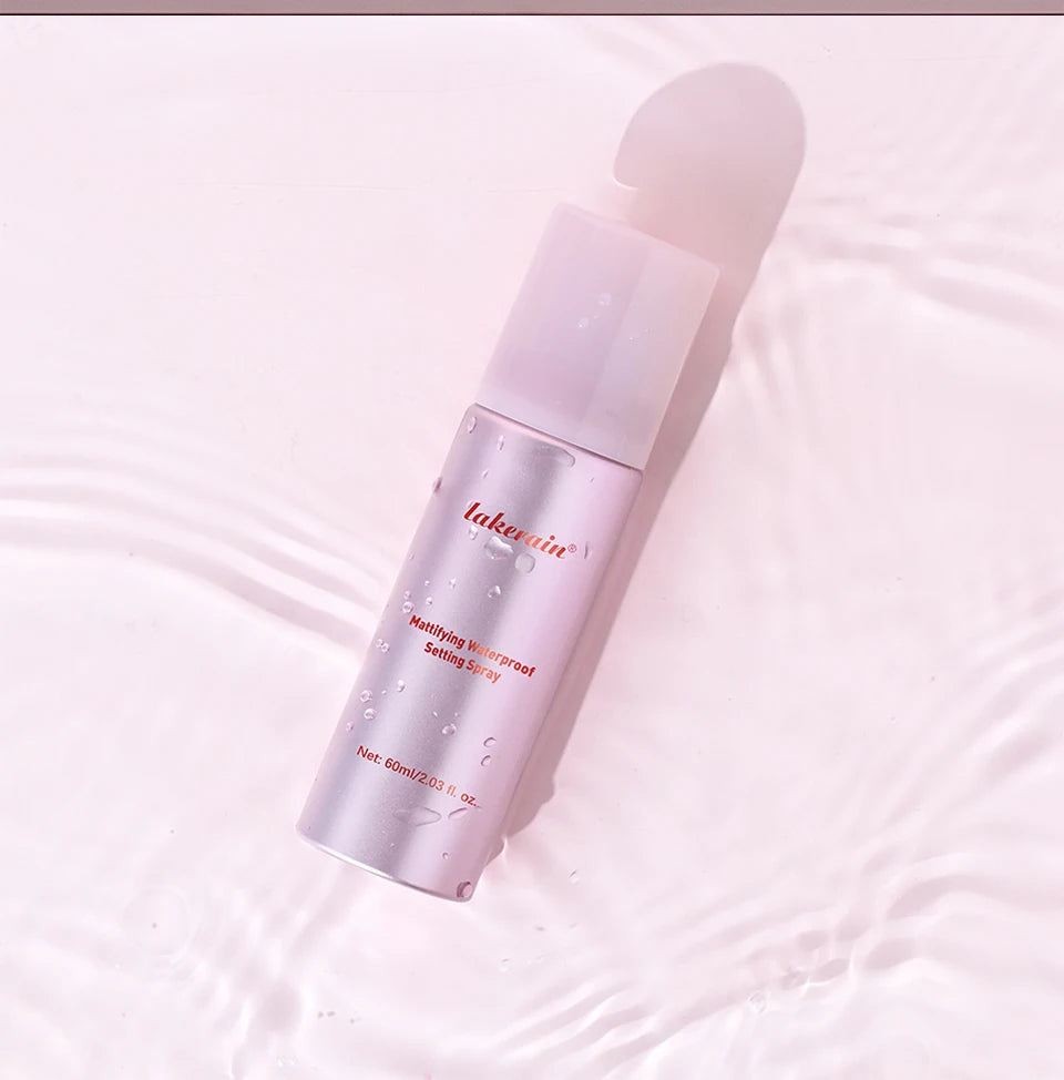 Mattifying Waterproof Makeup Setting Spray for Long-Lasting Wear