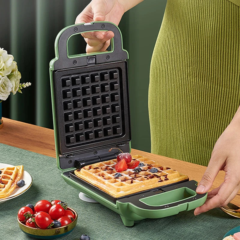 Multifunction Electric Sandwich and Waffle Maker - 7
